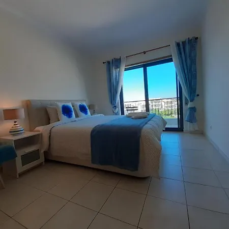 Vista Das Ondas Olhos De Agua Ii Apartment